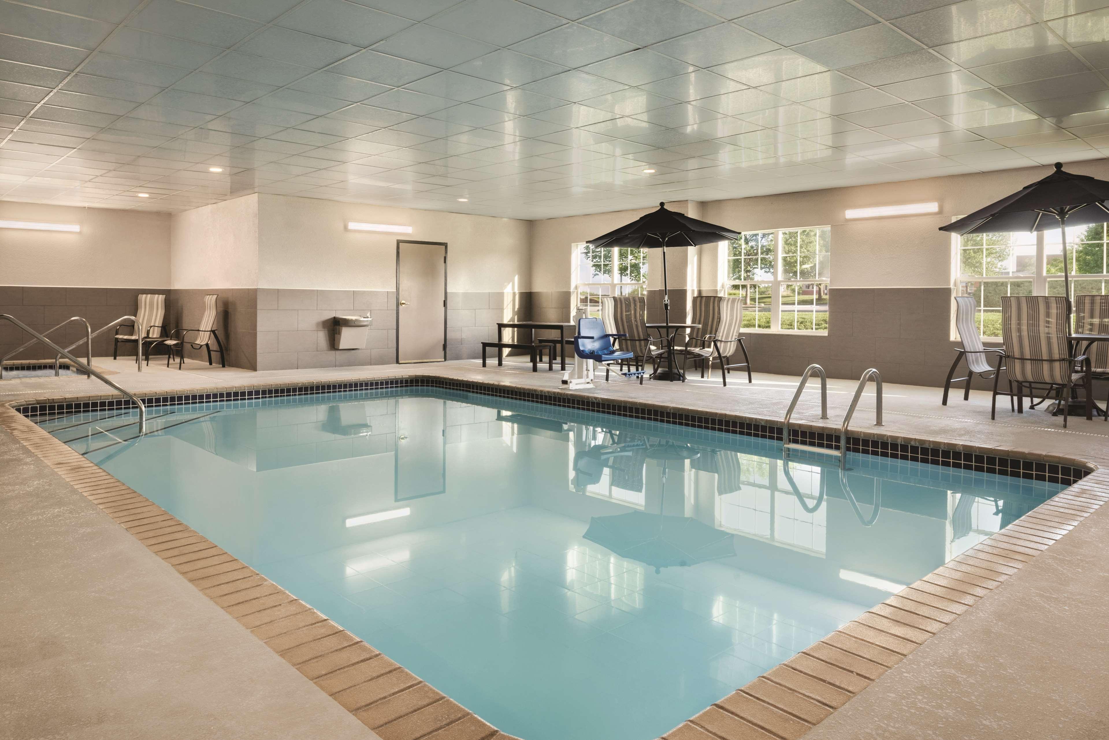 Country Inn & Suites By Radisson, Coralville, Ia Kültér fotó